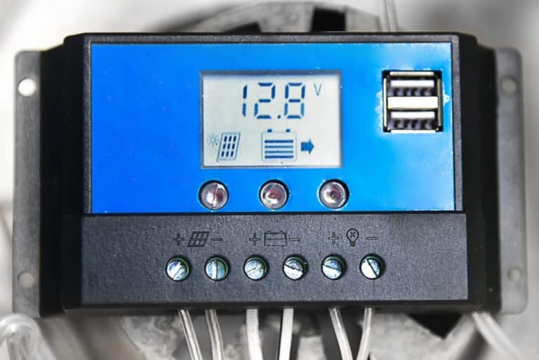 How to Choose an Off-Grid Charge Controller